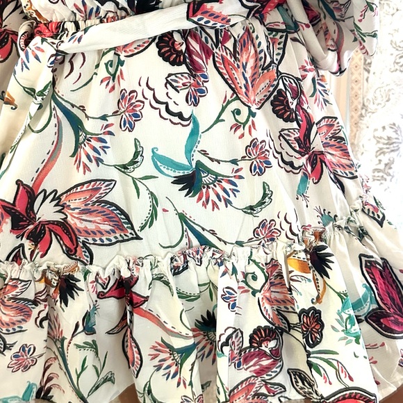 NWT Baltic Born white floral mini dress and ruffle hem w 3/4 puff sleeves - Picture 9 of 17